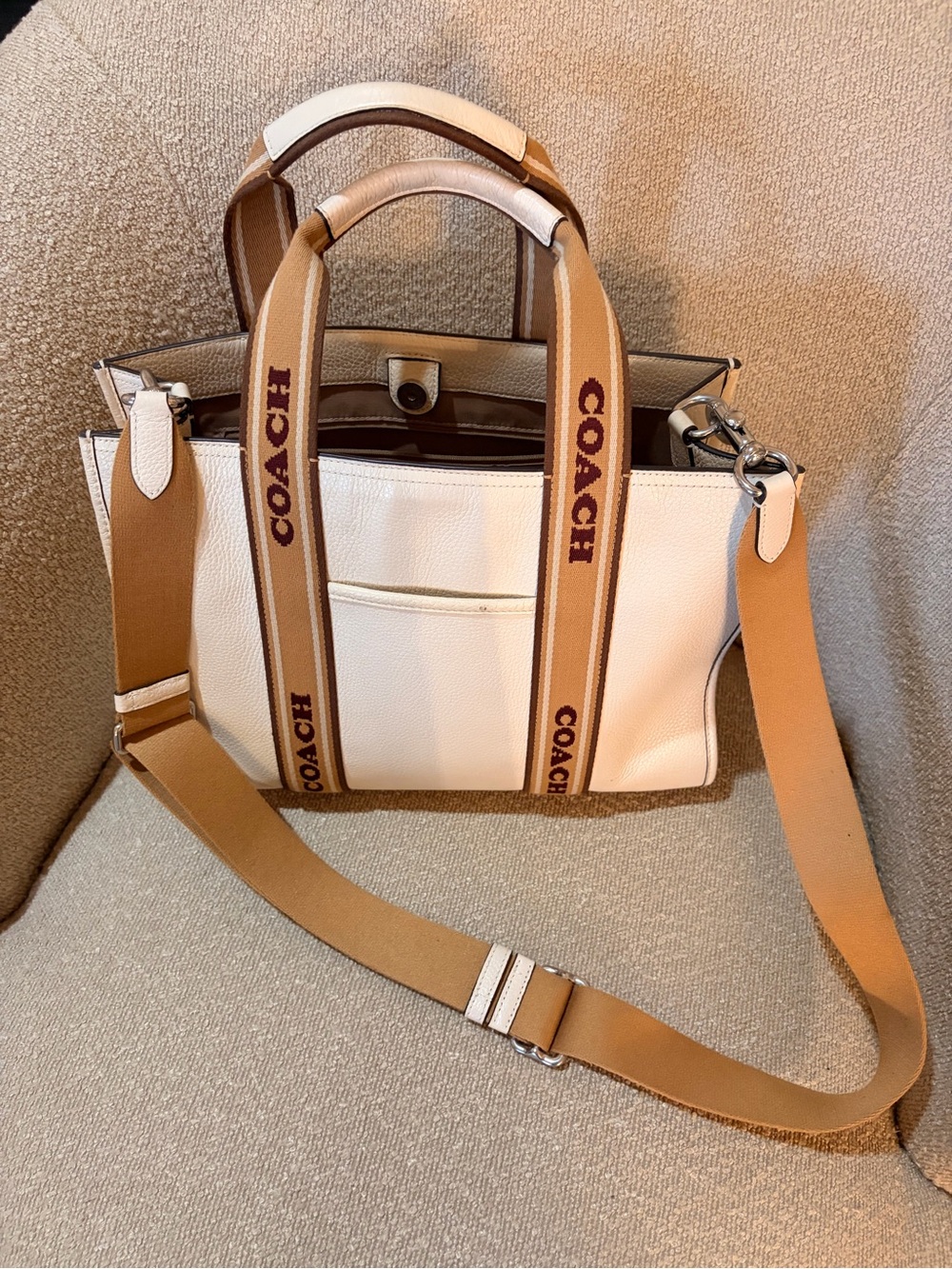 Coach White Leather Tote with Tan Branded Straps - Picture 4 of 7